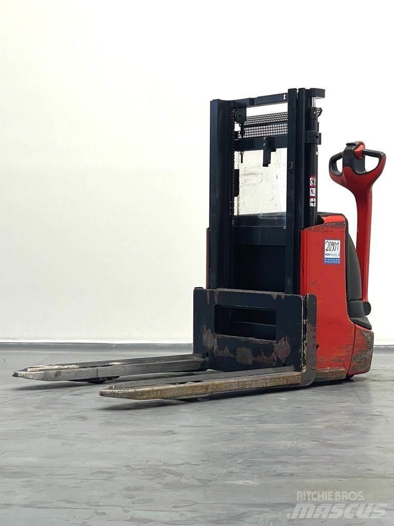 Linde L12-1172 Колички високоповдигачи с теглич