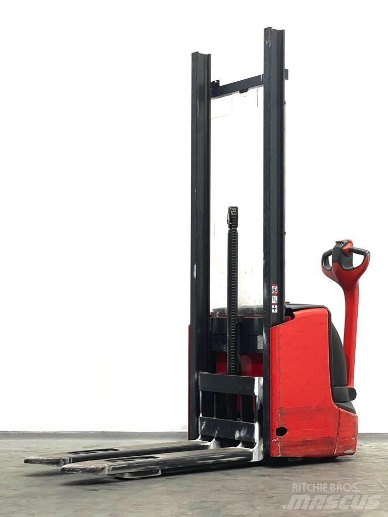 Linde L12i-1172 Колички високоповдигачи с теглич