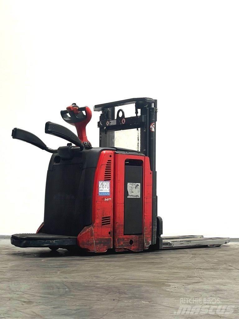 Linde L12LHPAP-133 Колички високоповдигачи с теглич