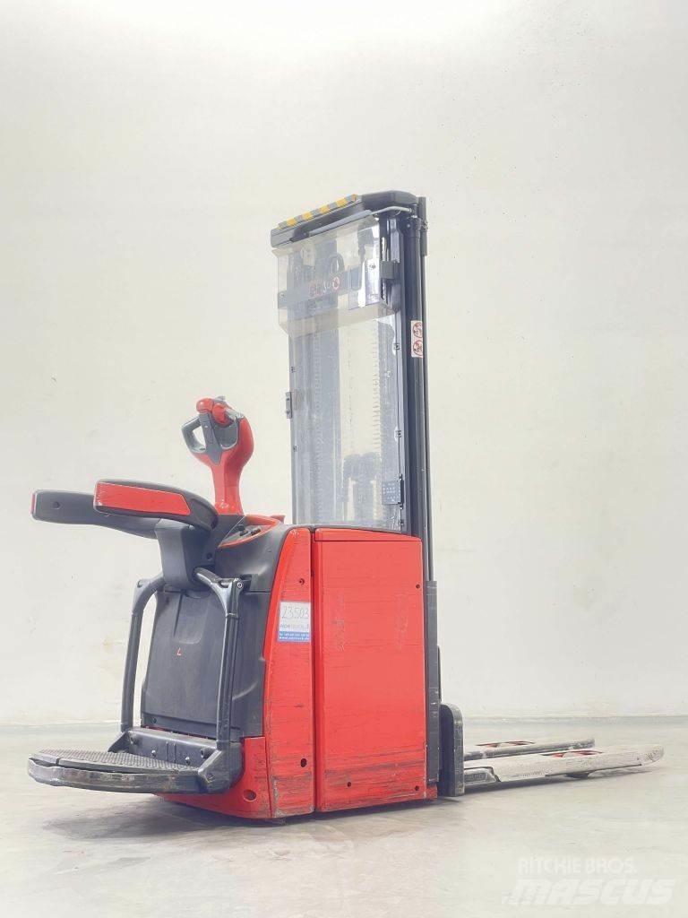 Linde L14AP-1173 Колички високоповдигачи с теглич