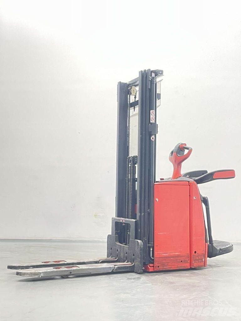 Linde L14AP-1173 Колички високоповдигачи с теглич