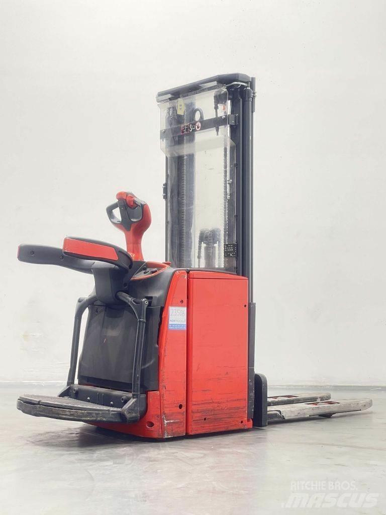 Linde L14AP-1173 Колички високоповдигачи с теглич