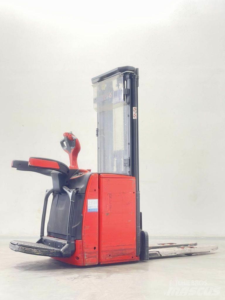 Linde L14AP-1173 Колички високоповдигачи с теглич