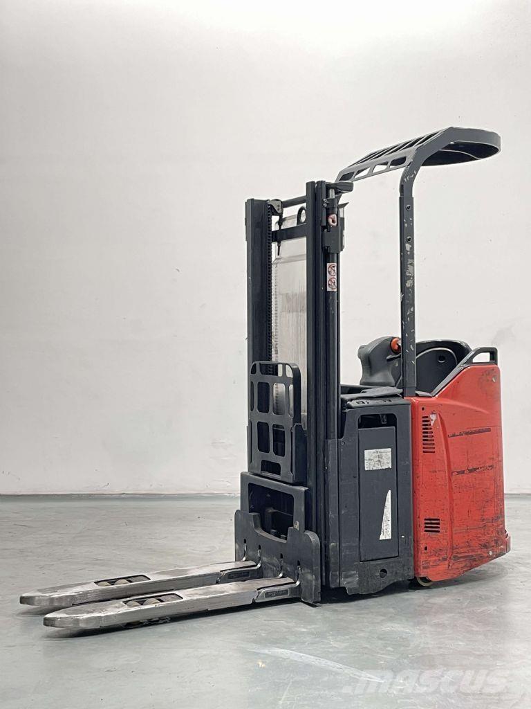 Linde L14SP-133 Колички високоповдигачи с теглич