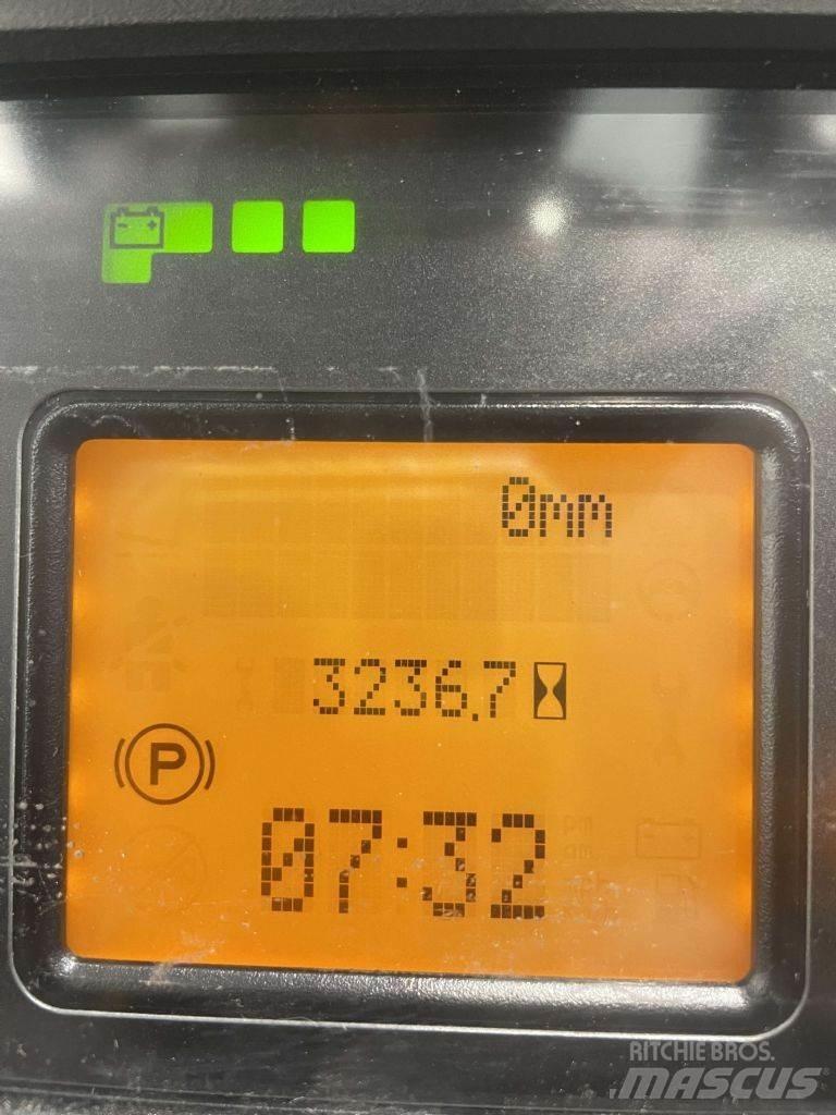 Linde R16-01-1120 Ретрак/ Високоповдигач с изместване на вилката напред