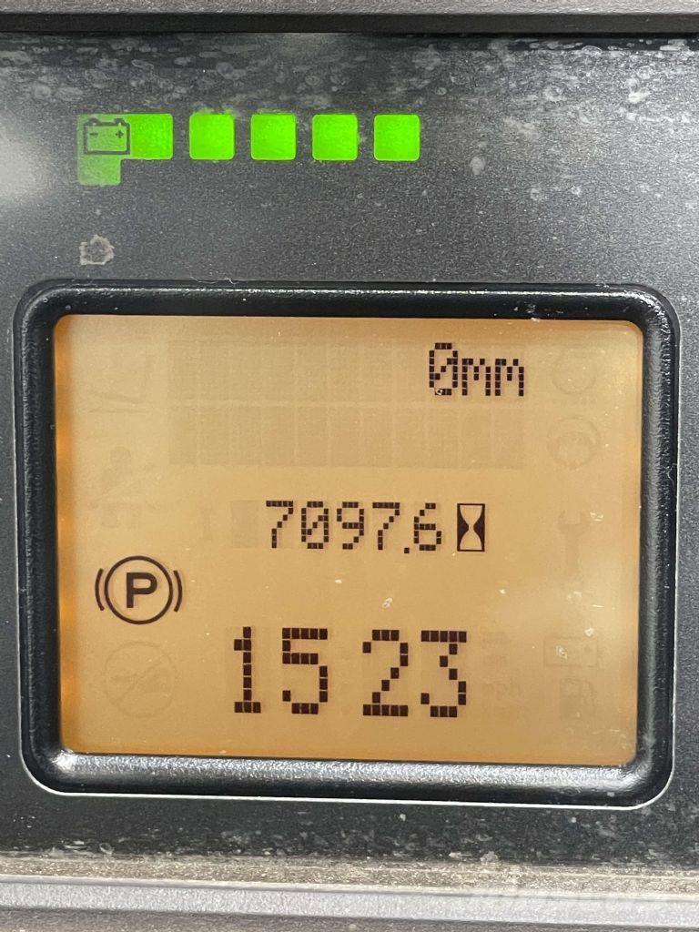 Linde R16-1120 Ретрак/ Високоповдигач с изместване на вилката напред