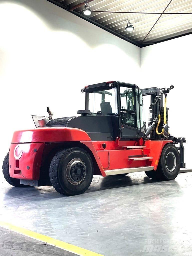 SMV 16-1200C Дизелови камиони