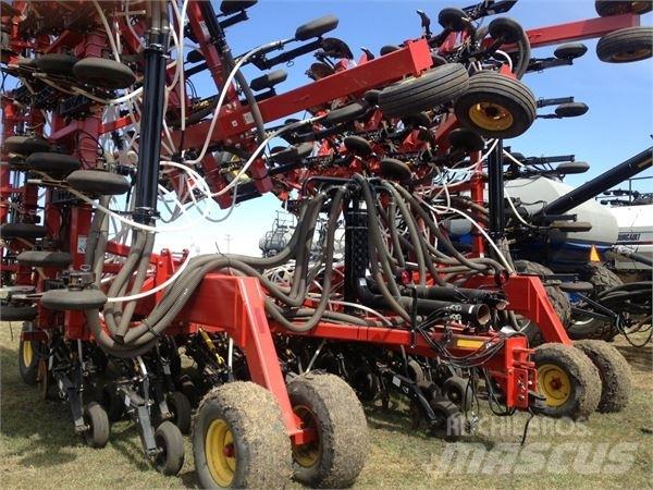 Bourgault 3310 Редосеялки