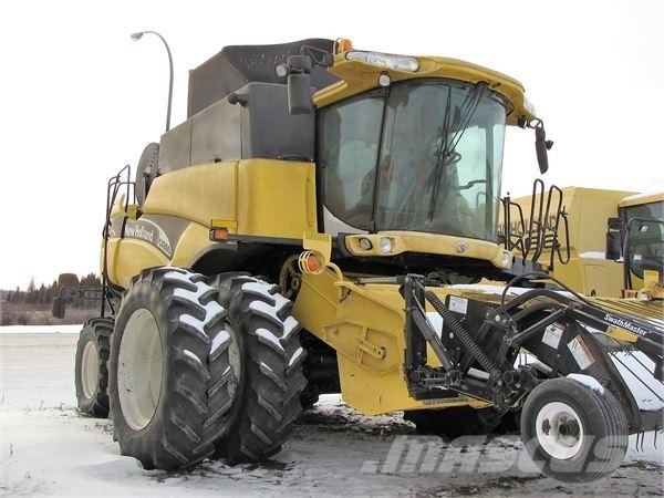 New Holland CX860 Комбайни