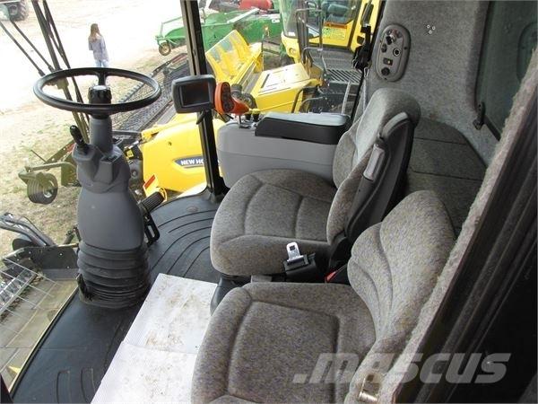 New Holland CX860 Комбайни