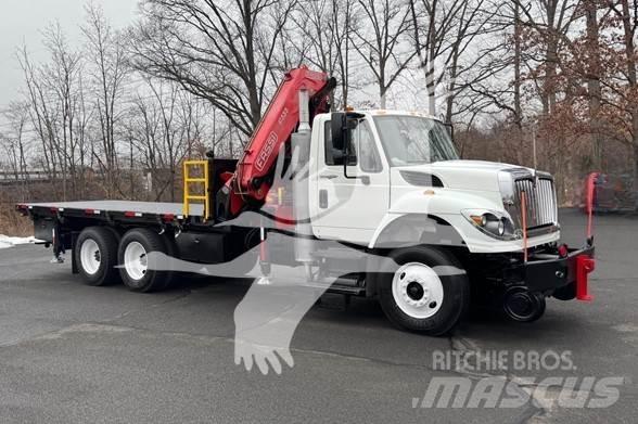 Fassi F335A Каранове за дървен материал