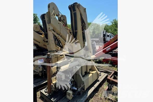 Hiab 8108-2 Каранове за дървен материал