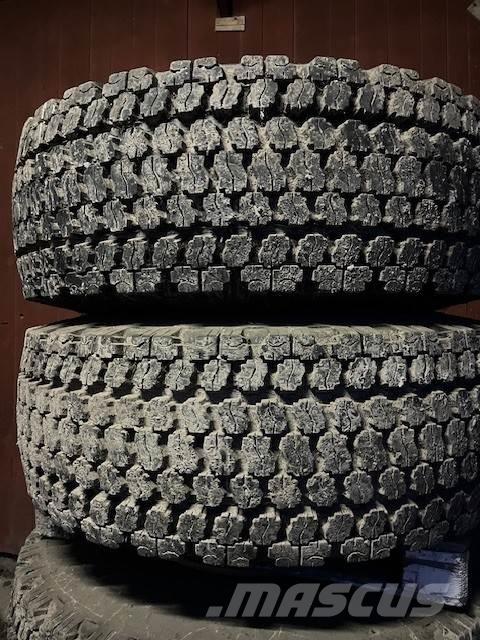  26.5X25 SNÖHJUL Колелета/Гуми