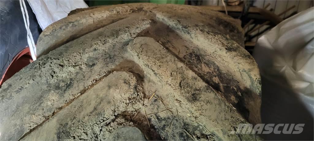  600/70X30 DUBBELMONTAGE Колелета/Гуми