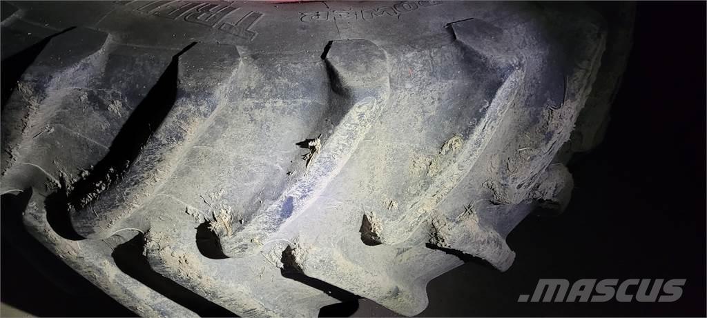  650/85X38 DUBBELMONTAGE Колелета/Гуми