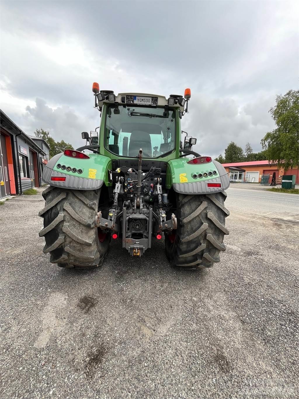 Fendt 720 VARIO Трактори