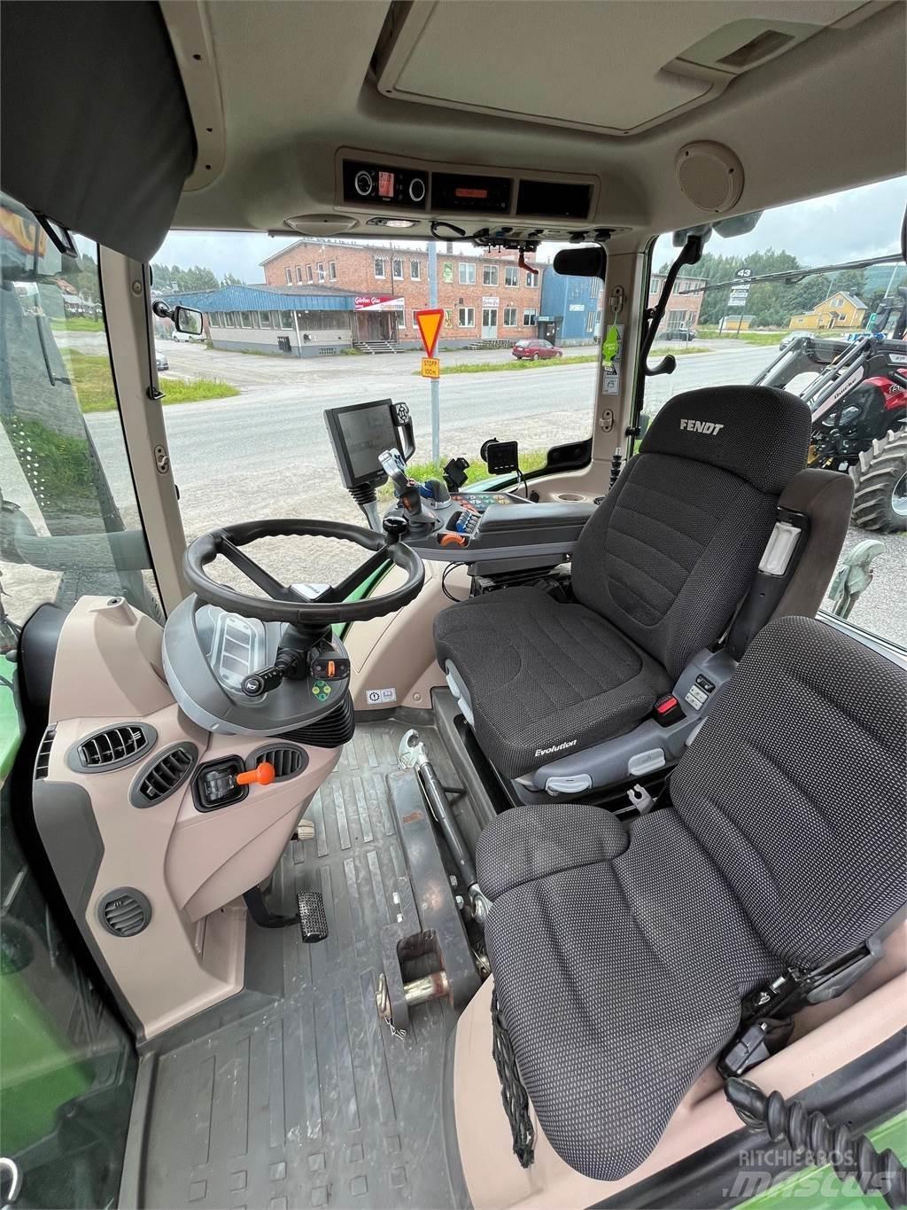 Fendt 720 VARIO Трактори