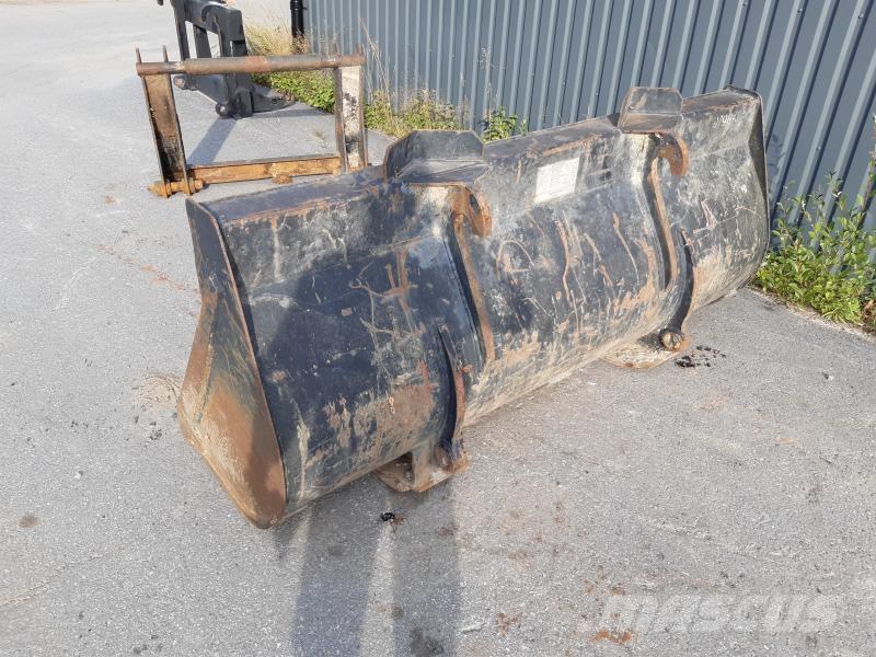  GRUSSKOPA 200 STORA BM Друг прикачен инвентар и компоненти