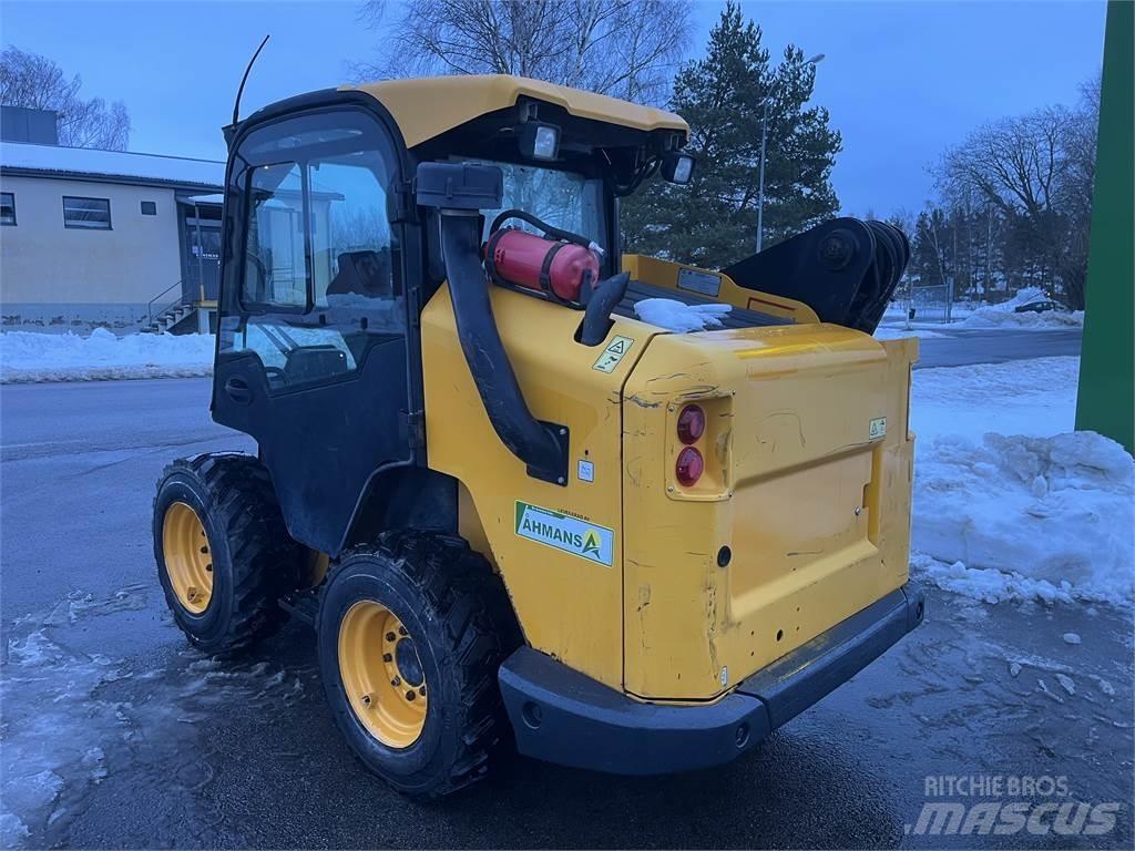 JCB 330 SKID STEER АТВ