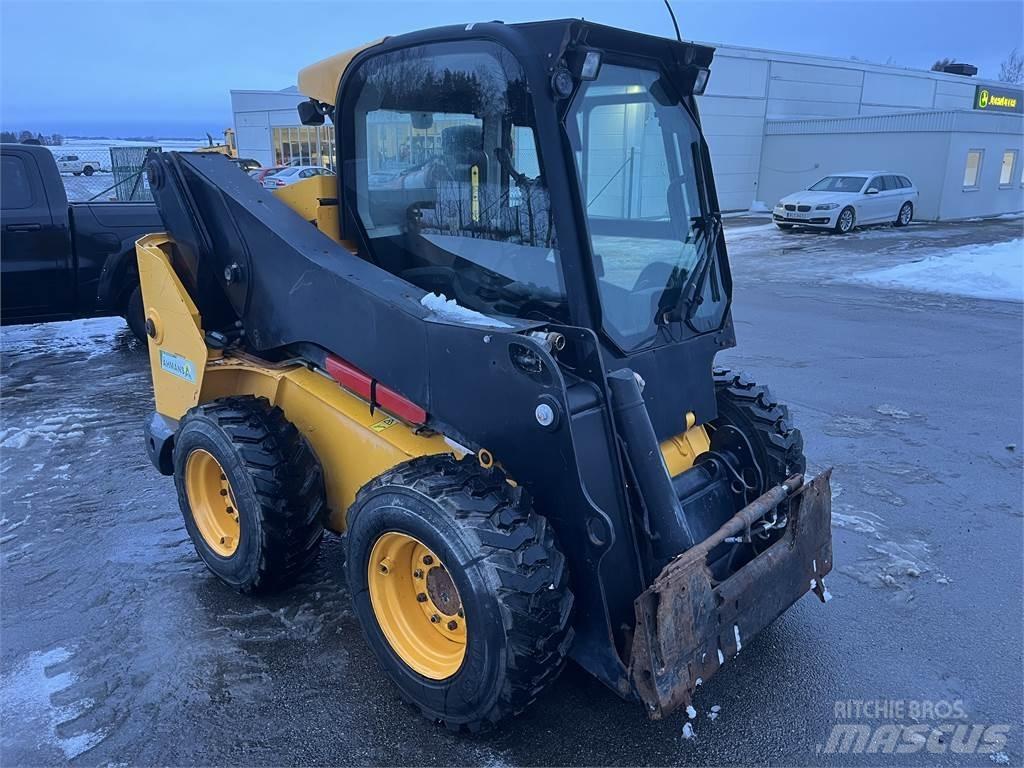JCB 330 SKID STEER АТВ
