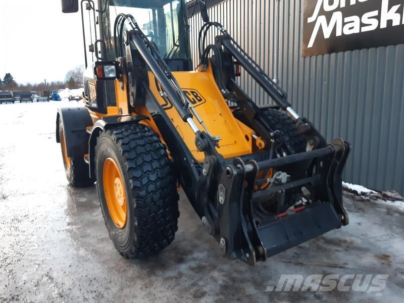 JCB 411 HT STORA BM Колесни товарачи