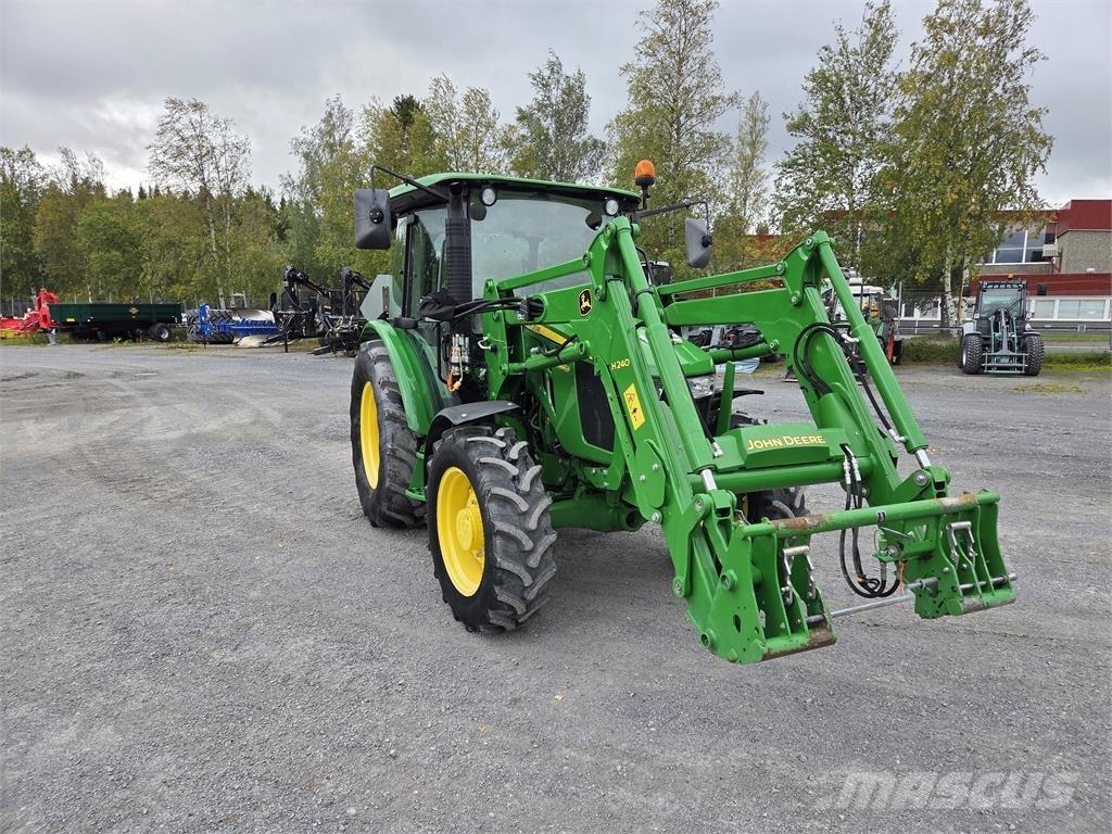 John Deere 5075E Трактори