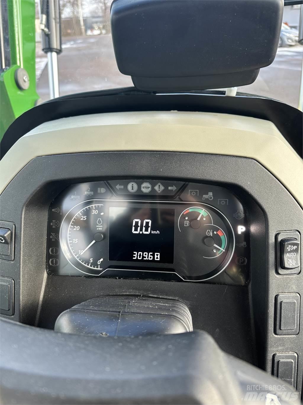 John Deere 5075M Трактори