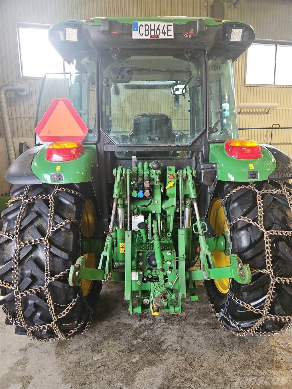John Deere 5115M Трактори