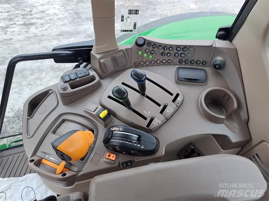John Deere 6090M Трактори