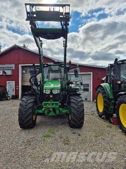 John Deere 6090M Трактори