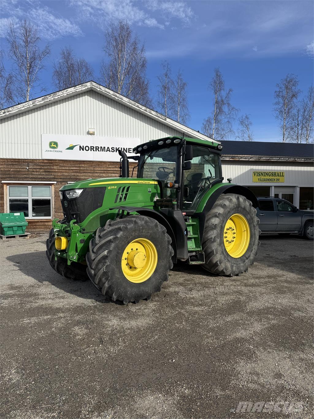 John Deere 6215R Трактори