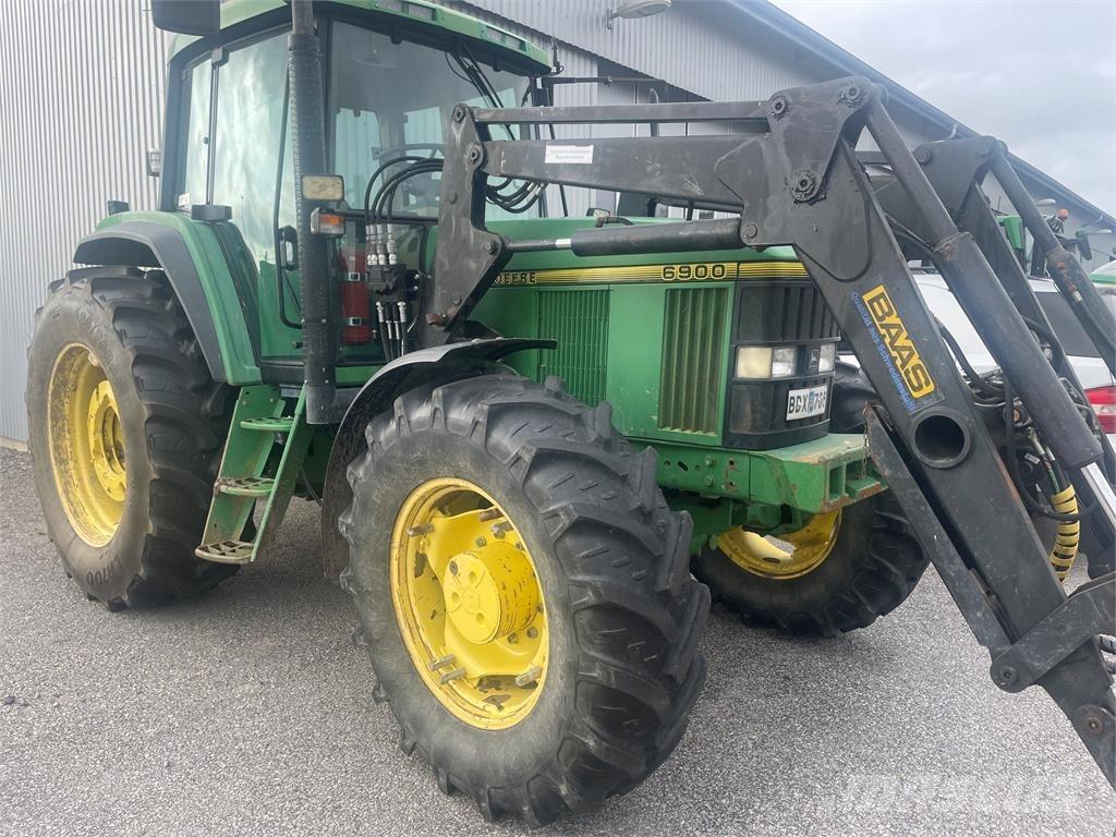 John Deere 6900 TRAKTOR Трактори