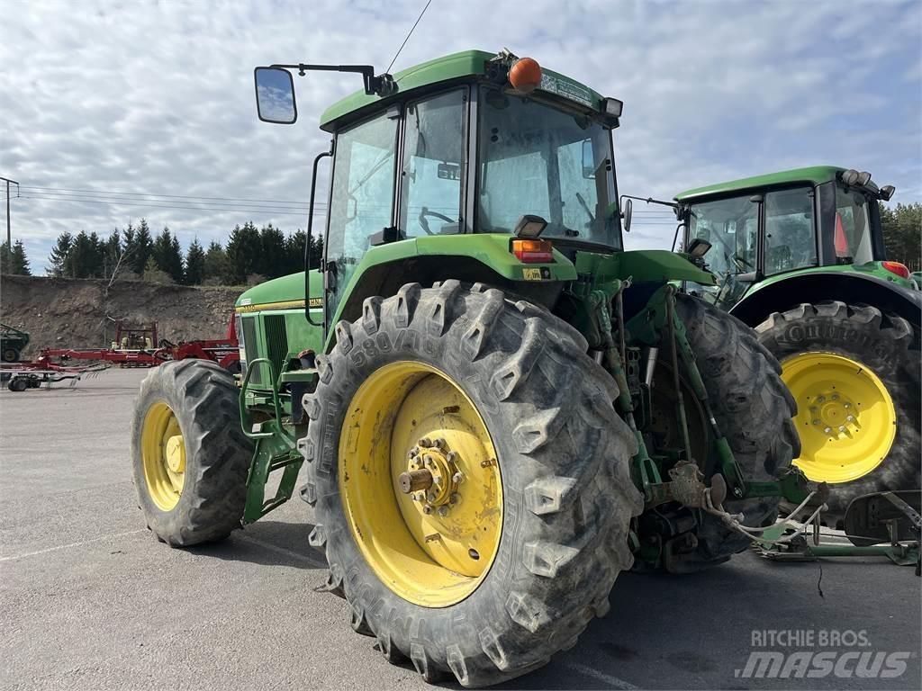 John Deere 7700 Трактори