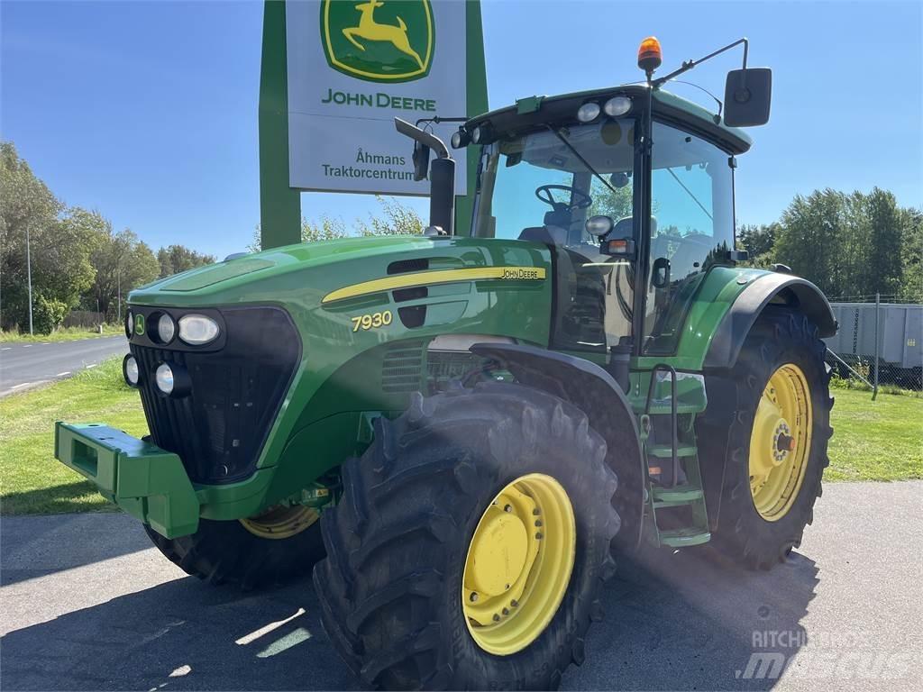John Deere 7930 Трактори