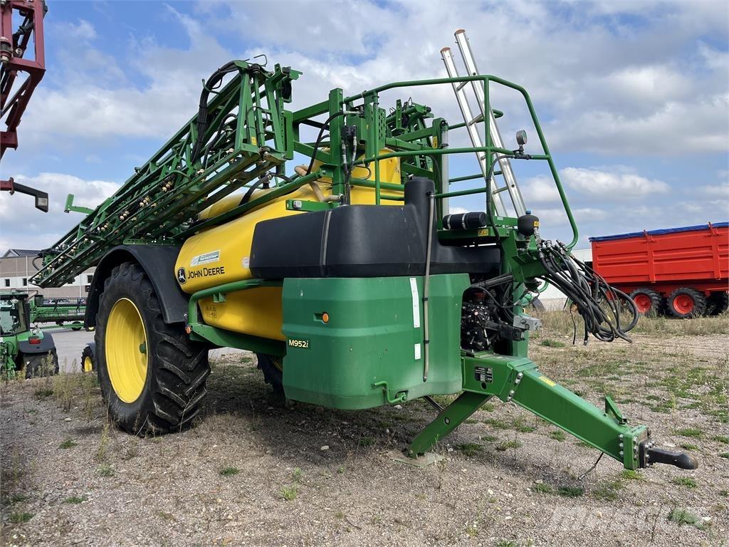 John Deere M952 Прикачни пръскачки
