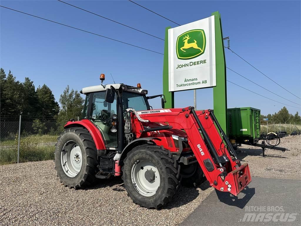 Massey Ferguson 5712 Трактори