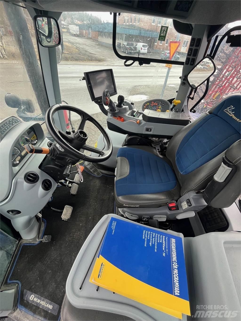 New Holland T7.225 Трактори