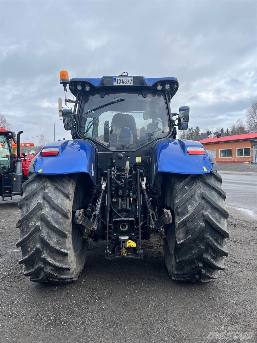 New Holland T7.225 Трактори