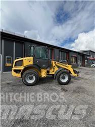 New Holland W70C Колесни товарачи