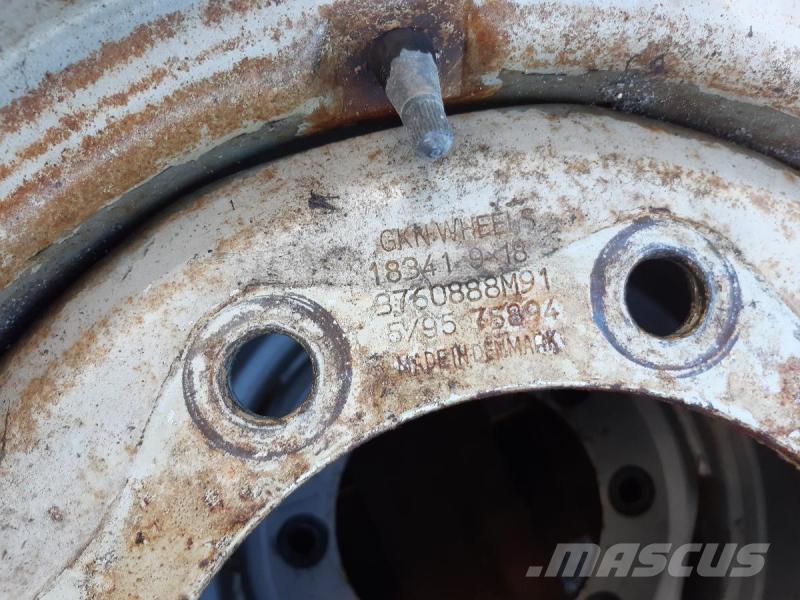  TRAKTOR HJUL 10,5/80-18 Колелета/Гуми