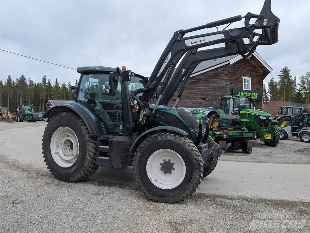 Valtra N154E Twintrac Трактори