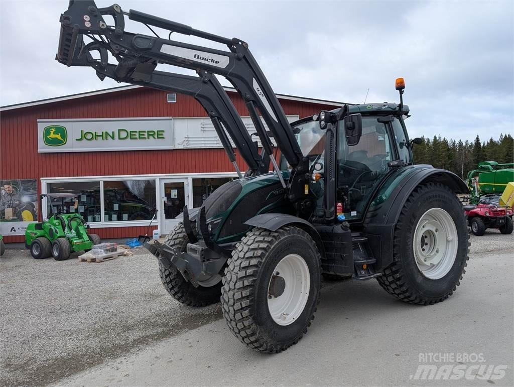 Valtra N154E Twintrac Трактори