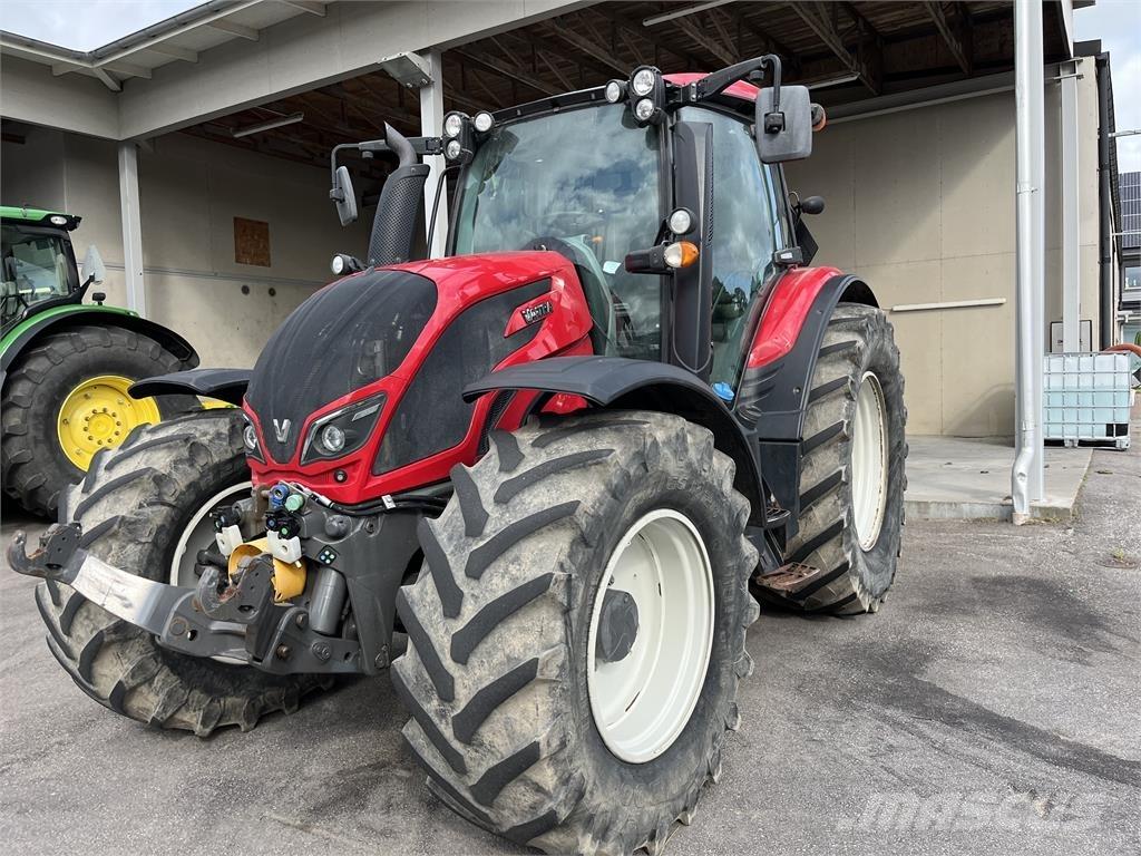 Valtra N174 Трактори