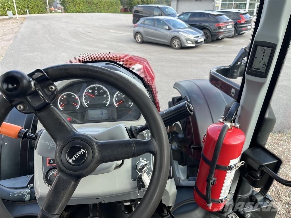 Valtra N174 Трактори