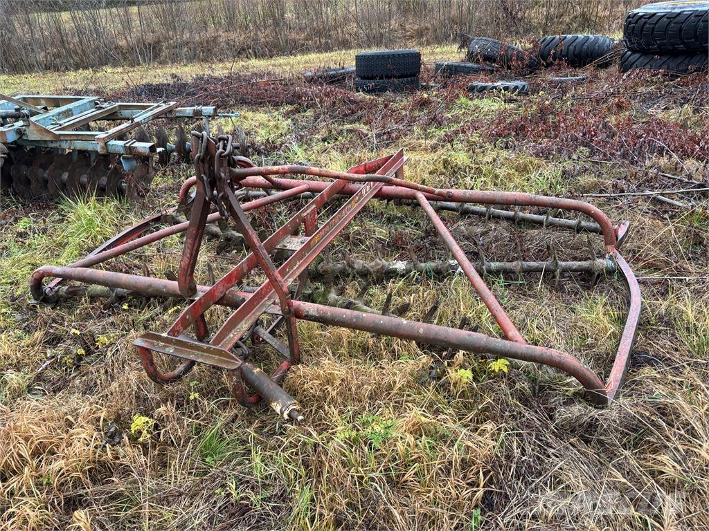 Wärtsilä Spadrullharv Други машини за оран и аксесоари