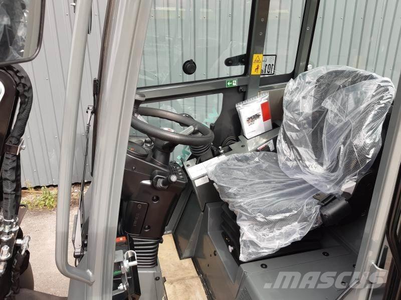 Weidemann 1260LP Black Товарач със заден ексватор