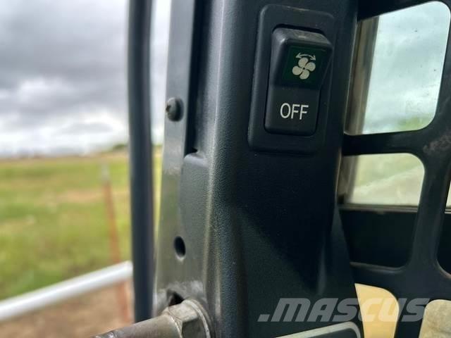 Bobcat T770 Мини товарачи
