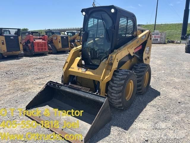 CAT 236D3 Гуми