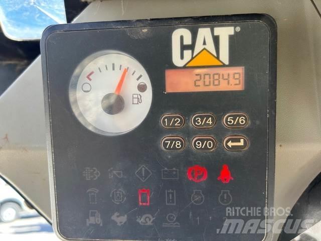 CAT 239D Мини товарачи
