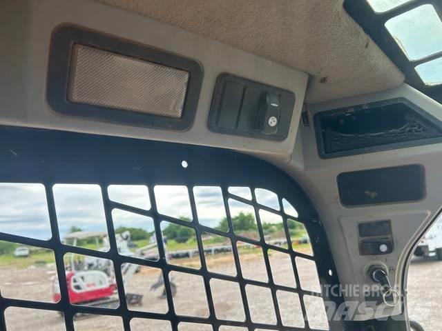 CAT 249D Мини товарачи

